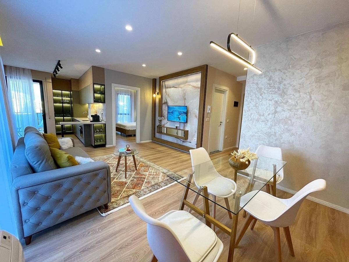 Green Terrace Apartment 5 Tirana Esterno foto
