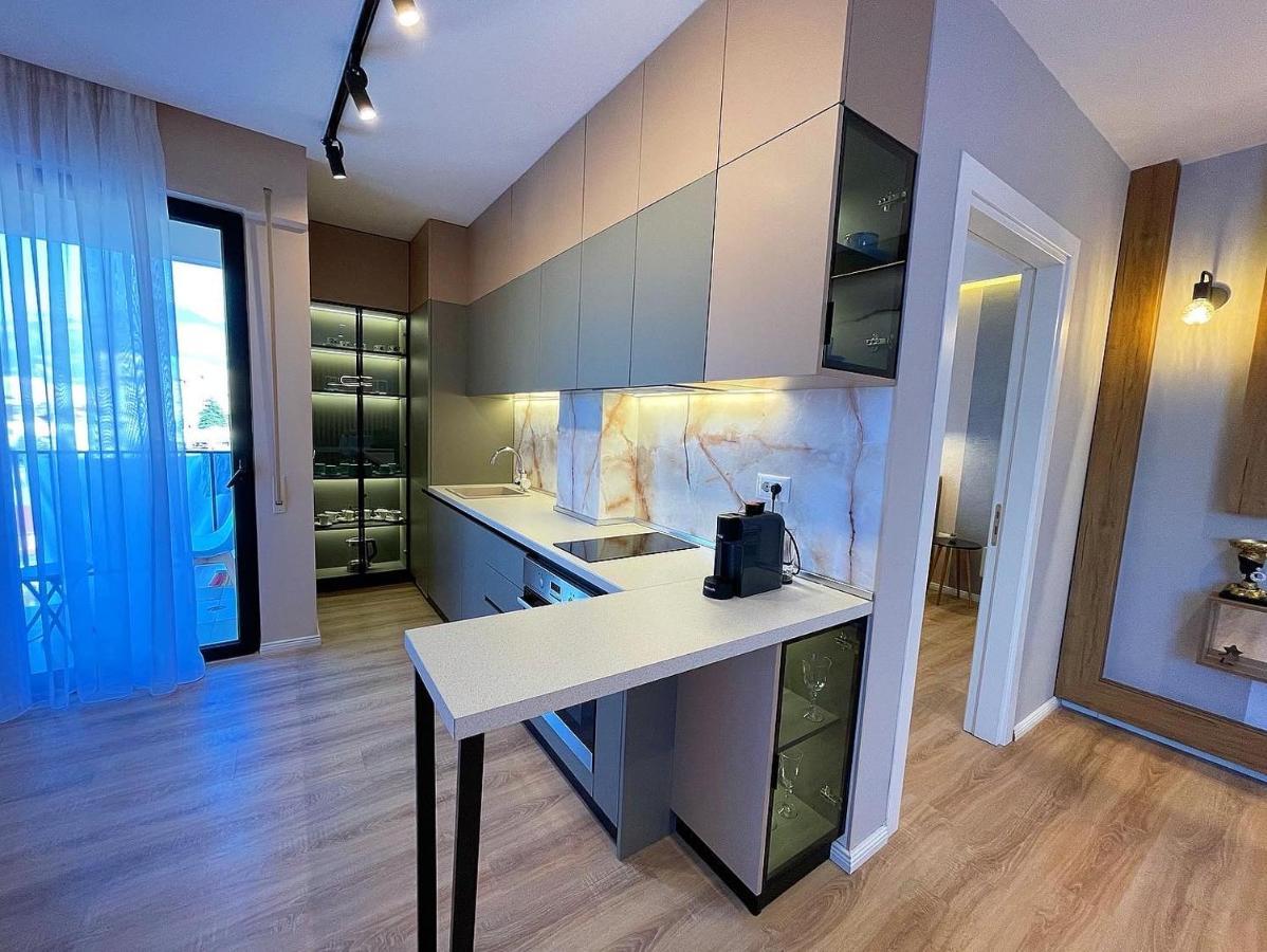 Green Terrace Apartment 5 Tirana Esterno foto