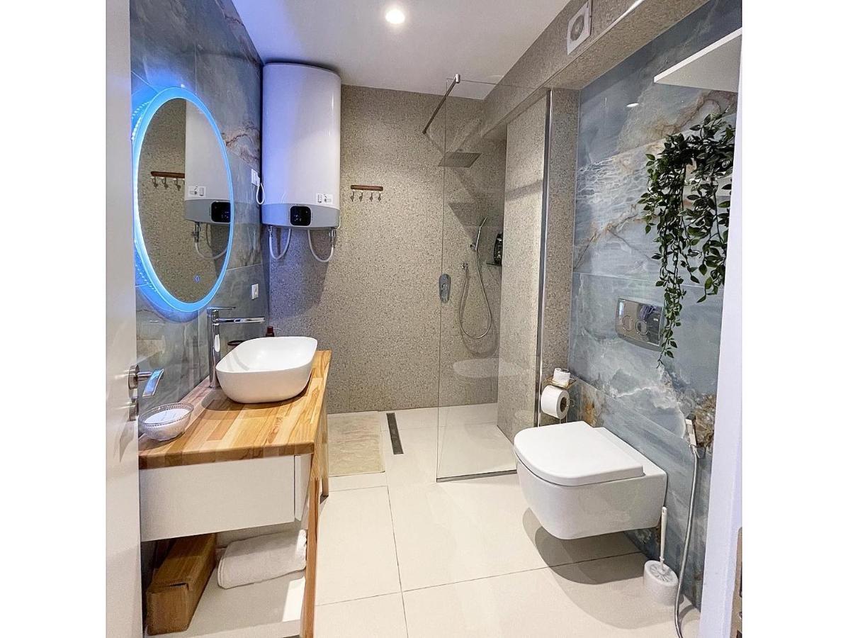 Green Terrace Apartment 5 Tirana Esterno foto
